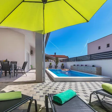 Stunning In Skatari With Wifi