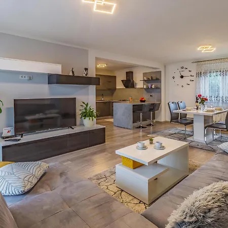 度假居 Stunning In Skatari With Wifi *