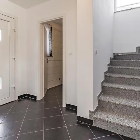 Stunning In Skatari With Wifi *