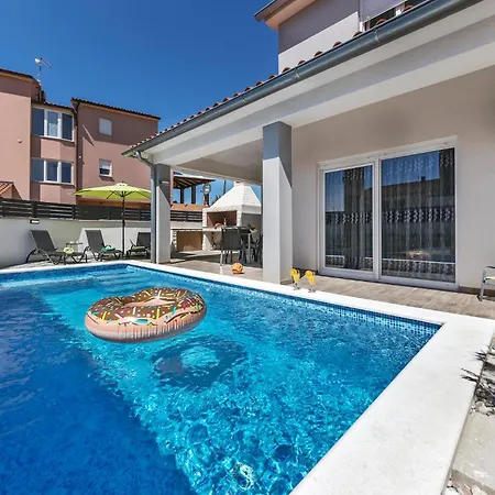 Stunning In Skatari With Wifi プーラ