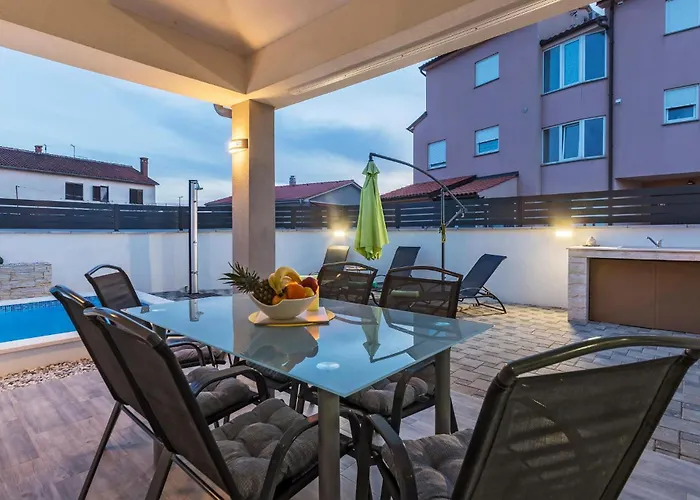 Stunning In Skatari With Wifi