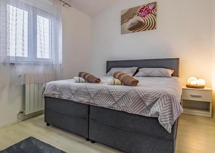 Holiday home Stunning In Skatari With Wifi Pula