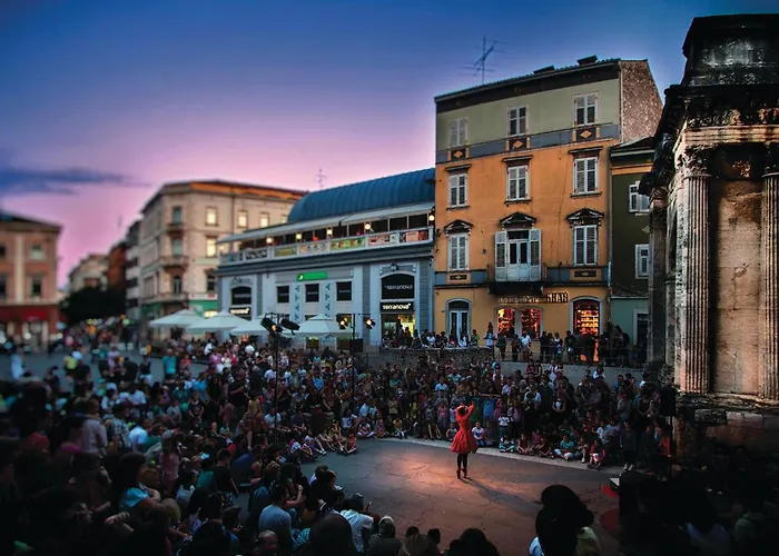 Stunning In Skatari With Wifi