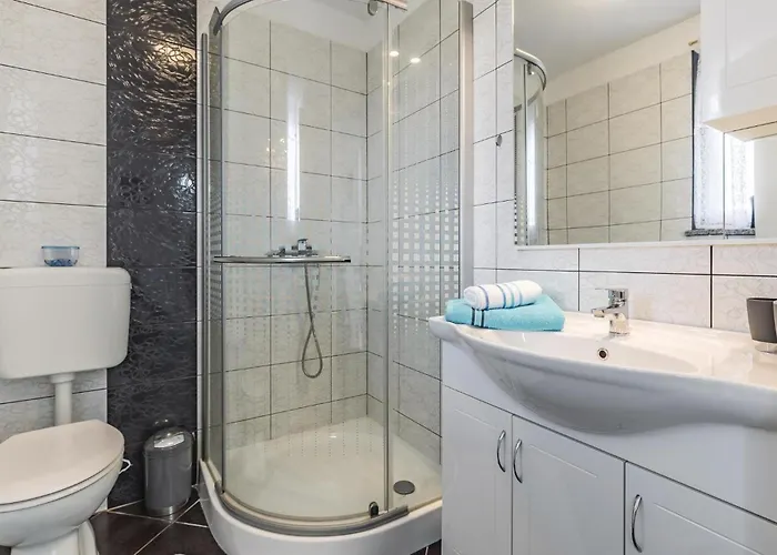 Holiday home Stunning In Skatari With Wifi Pula