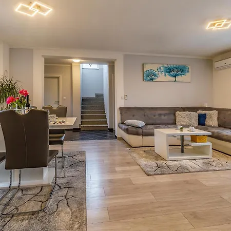 Stunning In Skatari With Wifi *