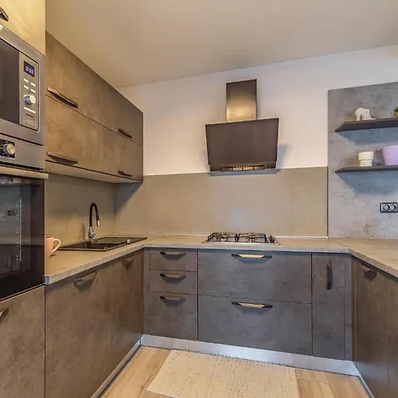 Stunning In Skatari With Wifi